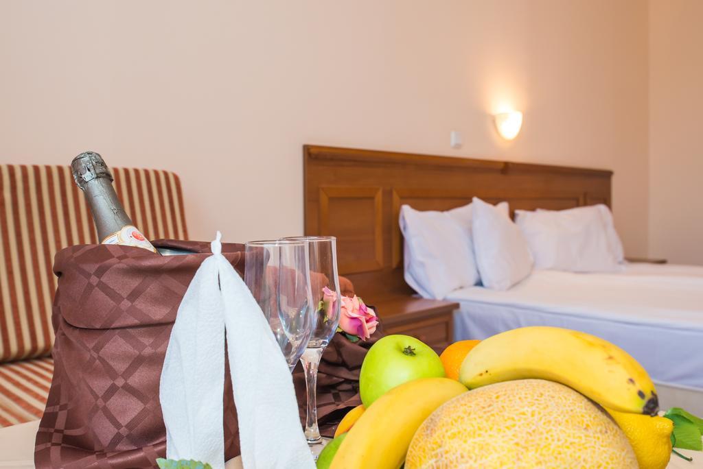 Tiva Del Mar Beach Hotel Sveti Vlas Bilik gambar